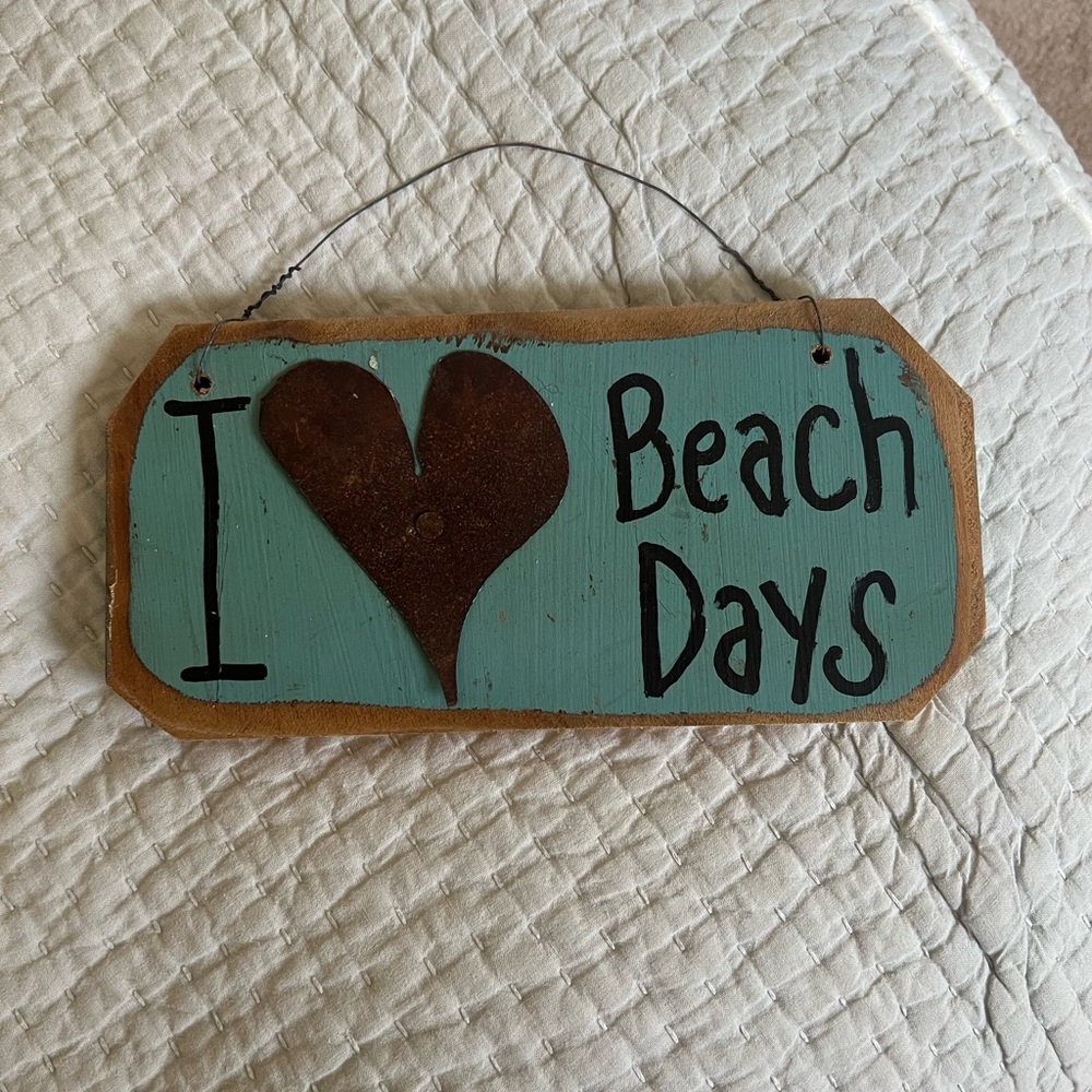 I Love Beach Days hanging driftwood sign